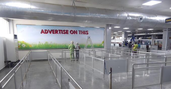 拉各斯機(jī)場廣告